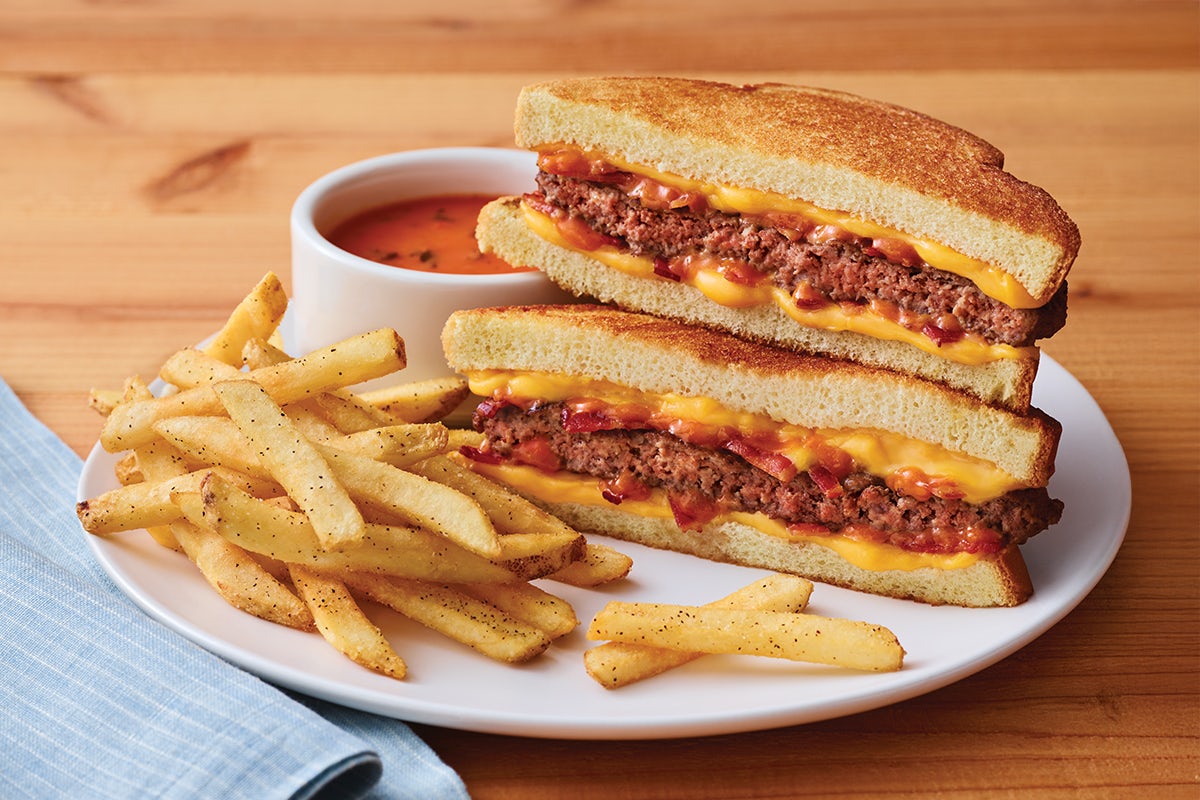 Applebee's cheeseburger and fries